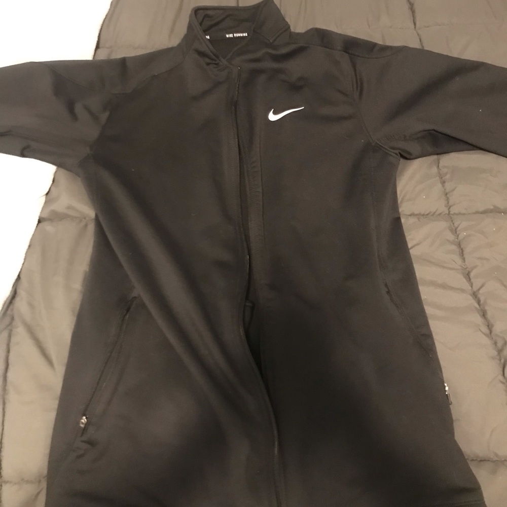 NIKE JACKET ( DRIFIT RUNNING JACKET)